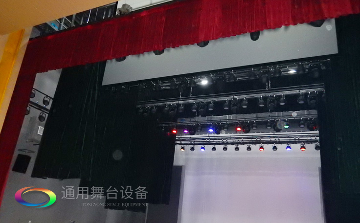 通用舞臺幕布優勢！奉行以