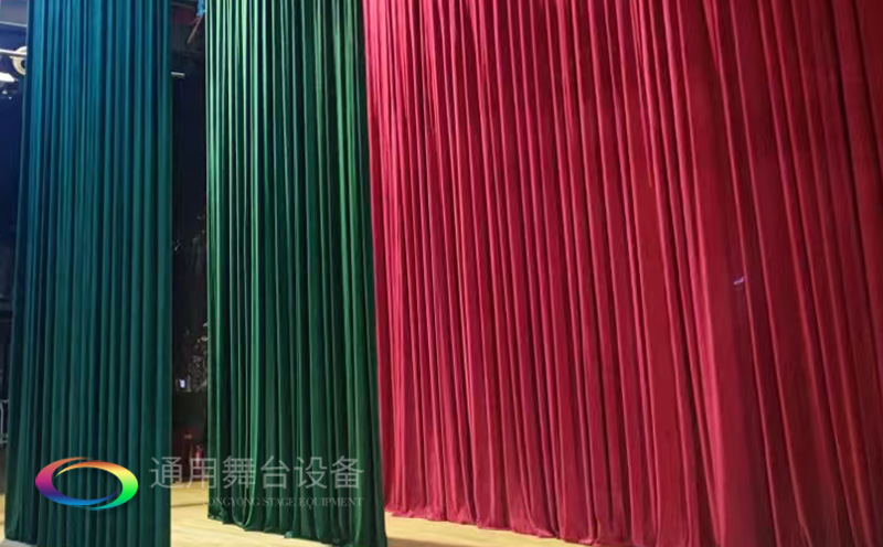 助力教育領域舞臺建設，推動校園文化發展！星海中學報告廳舞臺阻燃幕布建設項目